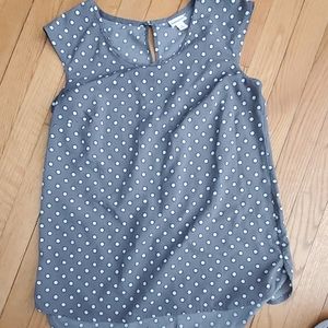 - Sleeveless blouse